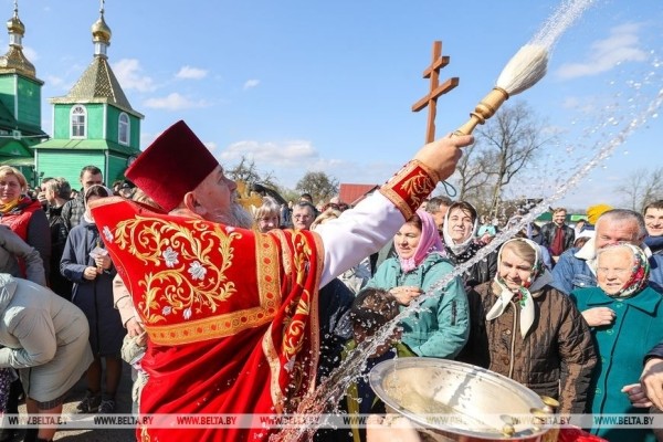Уникальный старинный обряд прошёл в Брестской области. Фоторепортаж Уникальный старинный обряд прошёл в Брестской области. Фоторепортаж