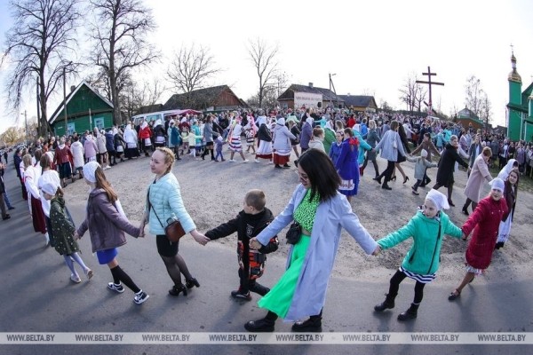 Уникальный старинный обряд прошёл в Брестской области. Фоторепортаж Уникальный старинный обряд прошёл в Брестской области. Фоторепортаж