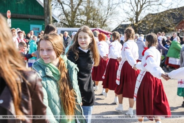 Уникальный старинный обряд прошёл в Брестской области. Фоторепортаж Уникальный старинный обряд прошёл в Брестской области. Фоторепортаж