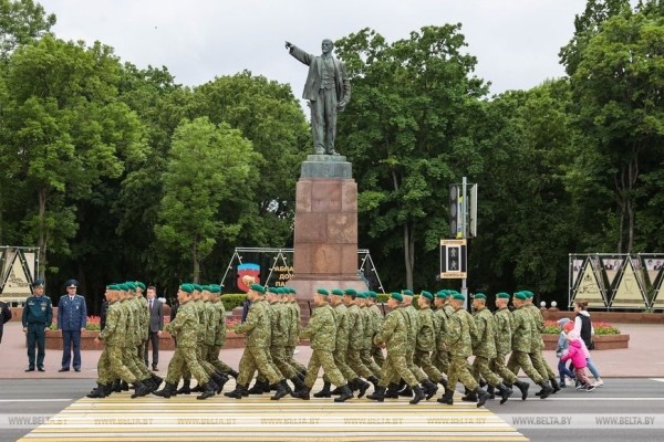 Как прошло празднование Дня пограничника в Бресте. Фоторепортаж Как прошло празднование Дня пограничника в Бресте. Фоторепортаж