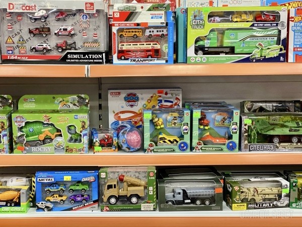 День защиты детей – еще один повод порадовать свое чадо крутыми подарками из «Детского мира» на Советской в Бресте. Фотообзор ассортимента