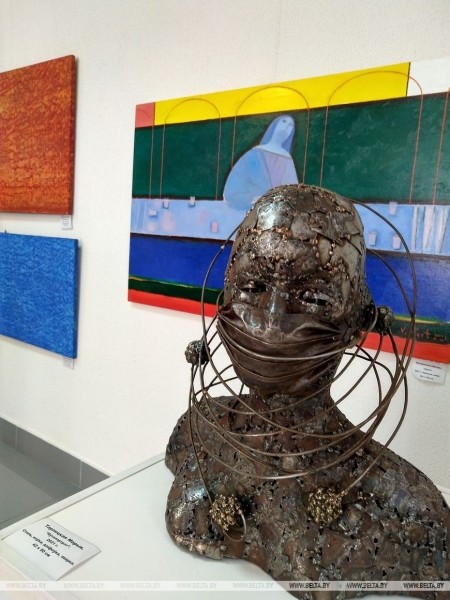 Лучшие работы белорусских художников-концептуалистов презентовали в Бресте