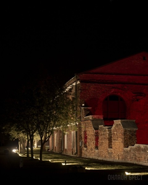 
                Читатель: Красивые кадры из Брестской крепости
            