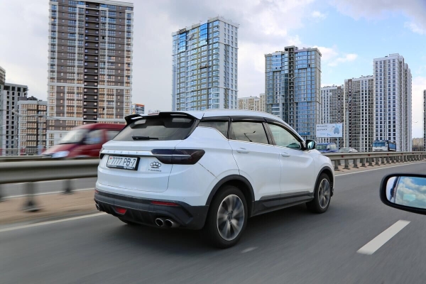 $3 000 за пять семёрок. Пообщались с владельцами «блатных» номеров