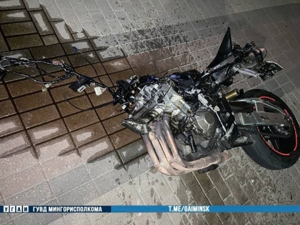 Знакомые погибшего мотоциклиста: Дима поменял байк в этом сезоне, у него осталось трое детей и жена Знакомые погибшего мотоциклиста: Дима поменял байк в этом сезоне, у него осталось трое детей и жена