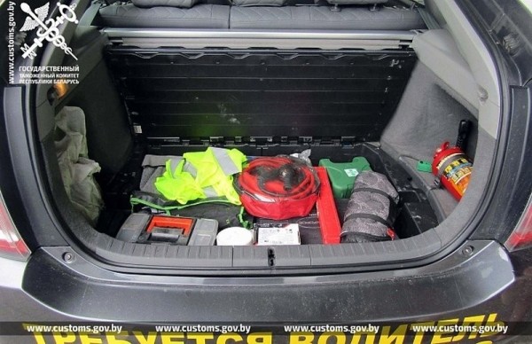 На таможне в Бресте пресекли попытку незаконного ввоза криптокошельков