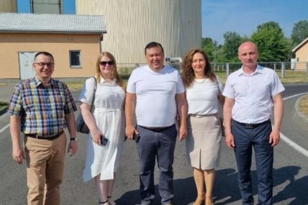 Брестские коммунальники поделились опытом работы с коллегами из Ленинградской области России