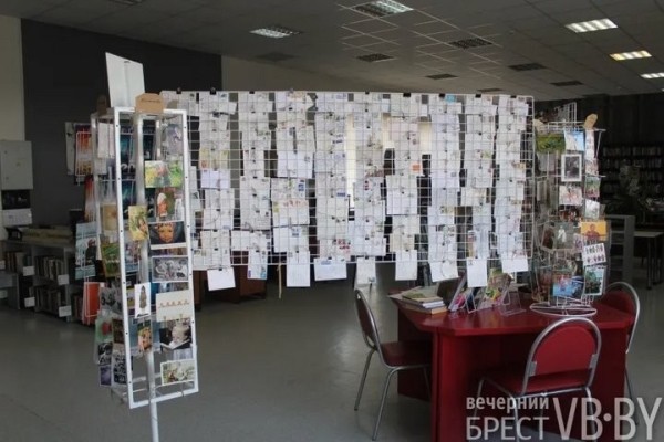 Открываем мир через почтовые карточки. В Бресте работает уникальная выставка «Счастливый посткроссинг» Открываем мир через почтовые карточки. В Бресте работает уникальная выставка «Счастливый посткроссинг»