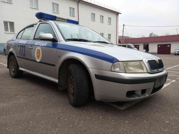 УАЗы по $400, а Skoda — за $4 тысячи. МВД распродаёт старый автопарк УАЗы по $400, а Skoda — за $4 тысячи. МВД распродаёт старый автопарк