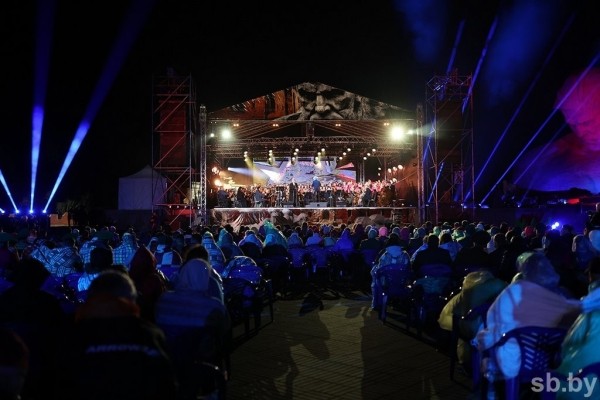 Здесь началась война. В Брестской крепости почтили память героев ВОВ