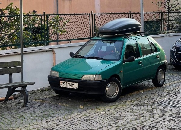 «Средняя зарплата у автослесаря — €1 200. Но после обеда все спят». Выгодно ли белорусу работать на СТО в Испании