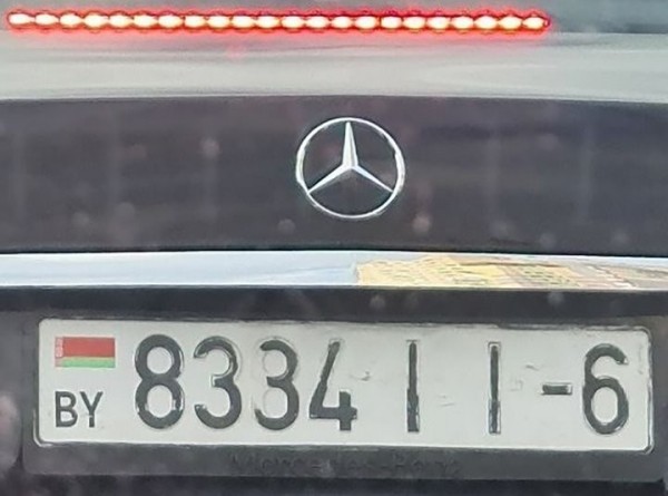 Еще один номер, с которым вроде бы все нормально. Но только издалека