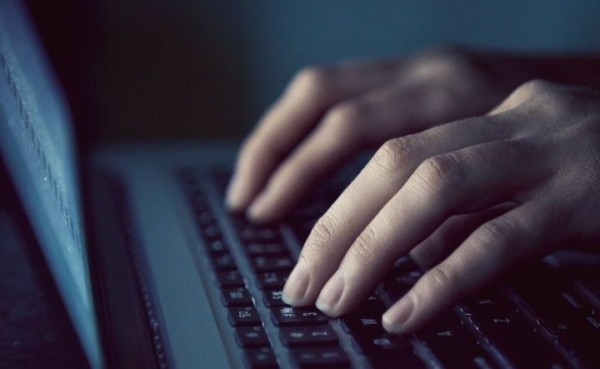В Беларуси мужчина знакомился в Сети с детьми и отправлял свои интимные фото. Читайте, что просил взамен