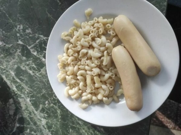 Диетолог рассказала, почему не есть после 18:00 вредно Диетолог рассказала, почему не есть после 18:00 вредно