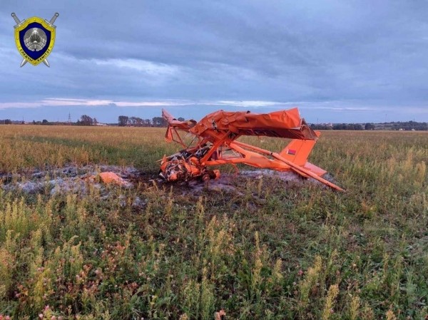 В Беларуси упал легкомоторный самолёт. Два человека погибли В Беларуси упал легкомоторный самолёт. Два человека погибли