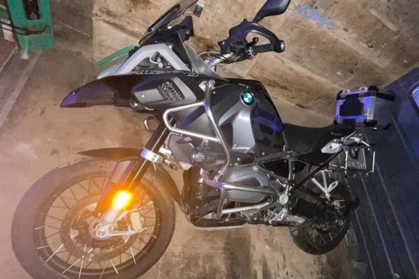 В Польше белорус вез краденый мотоцикл BMW и убегал от патруля В Польше белорус вез краденый мотоцикл BMW и убегал от патруля