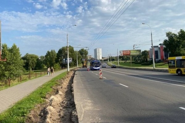 На мосту через Мухавец по ул. 28 Июля установят новое барьерное ограждение
