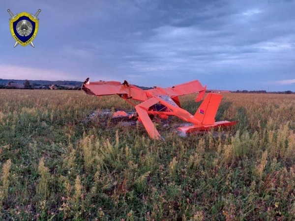 В Беларуси упал легкомоторный самолёт. Два человека погибли В Беларуси упал легкомоторный самолёт. Два человека погибли
