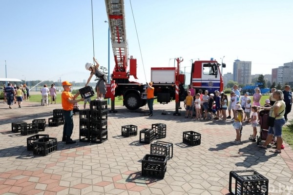 В Бресте открыли ЧМ по пожарно-спасательному спорту