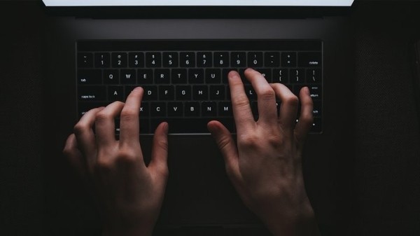 Белорус обманул девушек на сайте знакомств на 60 тысяч рублей. Как его наказали?