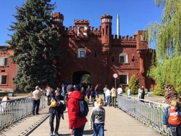 Министр образования: школьники смогут посещать музеи страны бесплатно