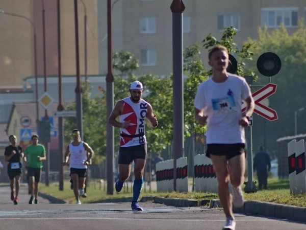 Около 400 человек вышли на старт Брестского полумарафона