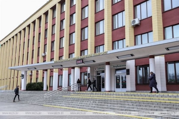 Одни из вузов Бреста подписал соглашение о сотрудничестве с университетом в Индонезии