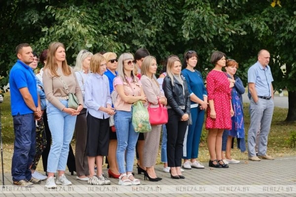 В Белоозерске открыли площадку для мини-футбола В Белоозерске открыли площадку для мини-футбола