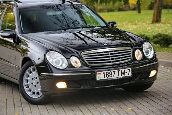 В Грузию на 18-летнем «Мерсе». Белорусы провели в Тбилиси два месяца и делятся впечатлениями