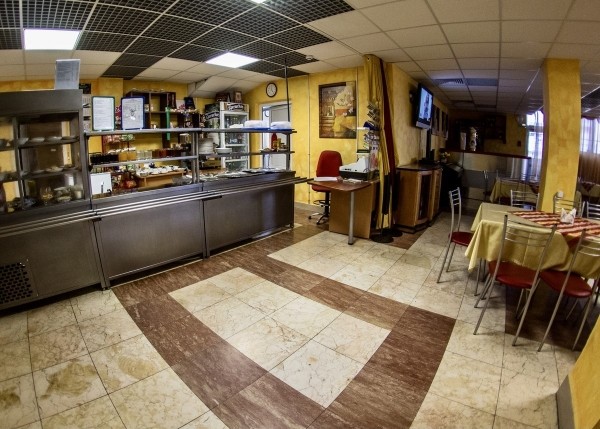 За 36 дней из кафе «Версаль» в «Компот». Заведение во Дворце водных видов спорта провело ребрендинг. Что изменилось?