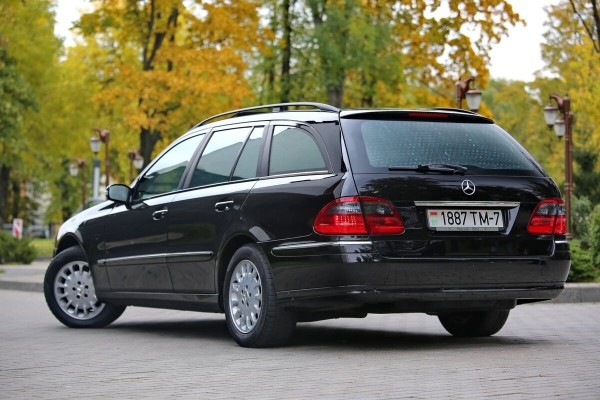 В Грузию на 18-летнем «Мерсе». Белорусы провели в Тбилиси два месяца и делятся впечатлениями