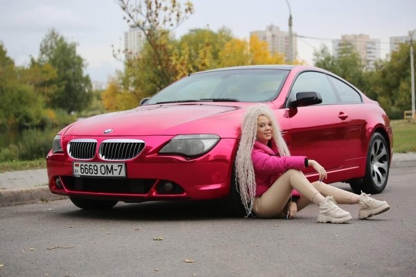 Минская «Барби» на розовом BMW 6-series: «Плёнка обошлась в $1 000, и я ждала её месяц»