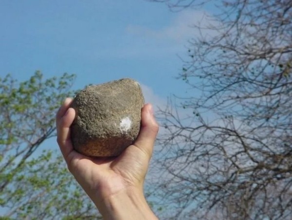 Забрасывала дом соседа камнями: пинчанка получила полтора года колонии за хулиганство Забрасывала дом соседа камнями: пинчанка получила полтора года колонии за хулиганство