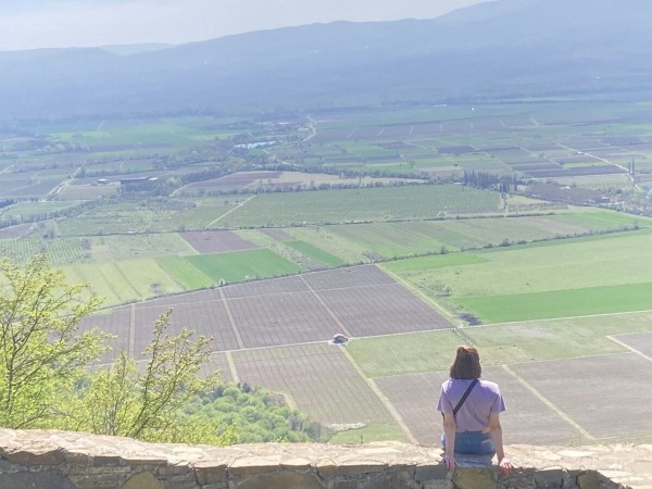 В Грузию на 18-летнем «Мерсе». Белорусы провели в Тбилиси два месяца и делятся впечатлениями