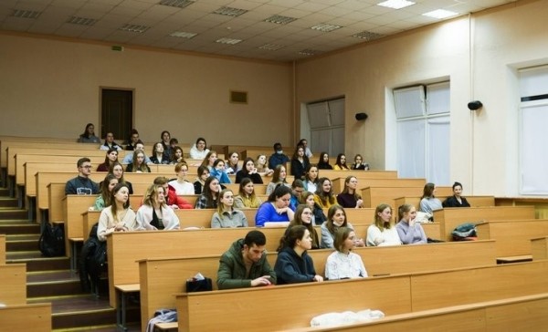 В Беларуси студенты вуза смогут бесплатно получить рабочую специальность В Беларуси студенты вуза смогут бесплатно получить рабочую специальность