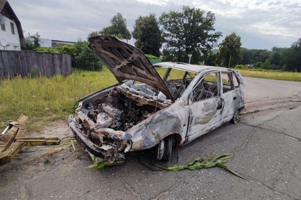 Восемь лет колонии присудили водителю, который пьяным сбил велосипедиста и сжег свой Mitsubishi в кукурузном поле