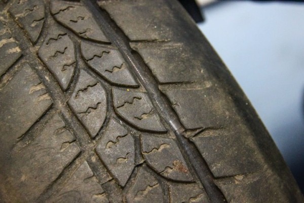 За копейки и почти как новые? Чем опасна нарезка легковых шин За копейки и почти как новые? Чем опасна нарезка легковых шин