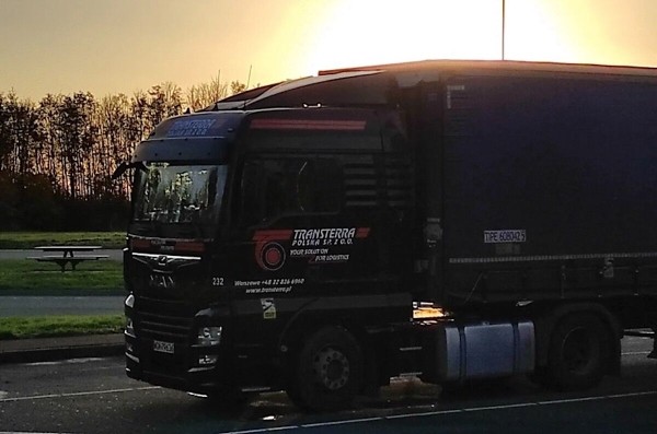 Наташа рулит. Откровения дальнобойщицы из Беларуси о буднях &laquo;неженской&raquo; профессии