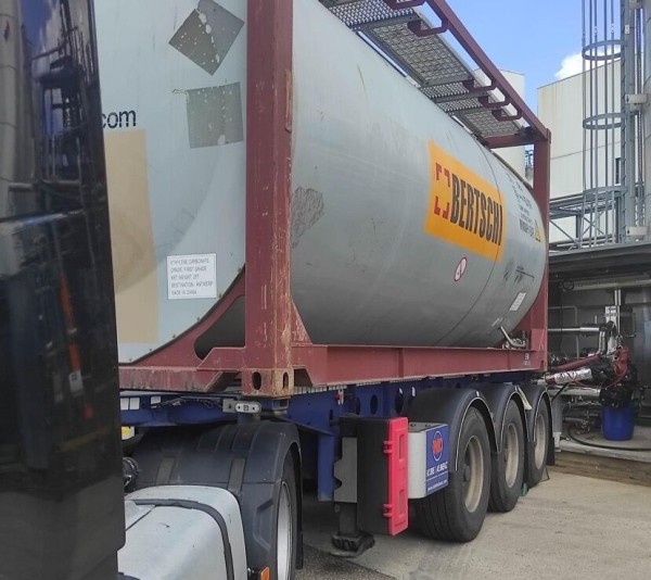 Наташа рулит. Откровения дальнобойщицы из Беларуси о буднях &laquo;неженской&raquo; профессии