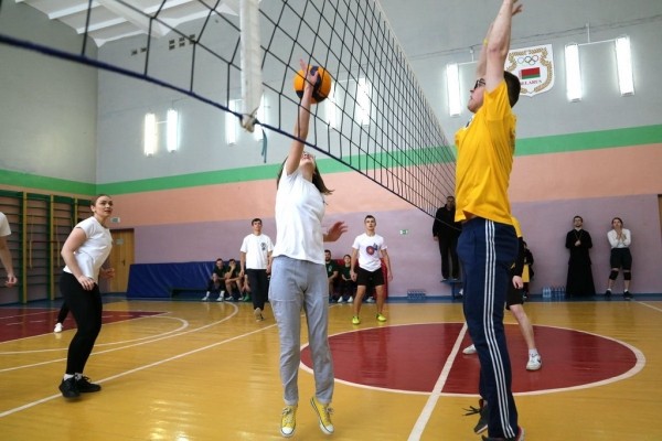 Состоялся 7-й волейбольный турнир среди молодежных православных братств Брестской епархии Состоялся 7-й волейбольный турнир среди молодежных православных братств Брестской епархии