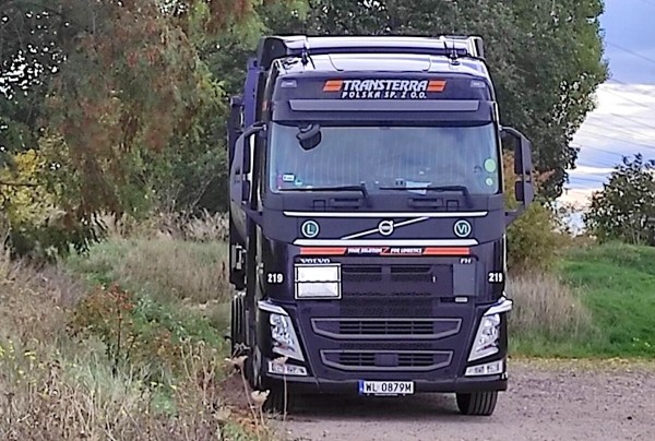 Наташа рулит. Откровения дальнобойщицы из Беларуси о буднях &laquo;неженской&raquo; профессии