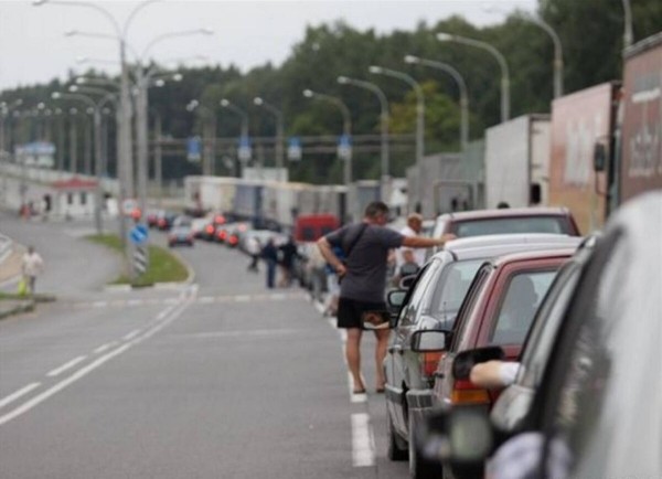 В Беларуси опять появились челноки? Какие автотовары везут из Польши, и сколько на этом можно заработать