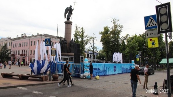 Три раза по четыре выходных: как будем отдыхать и работать в 2023 году