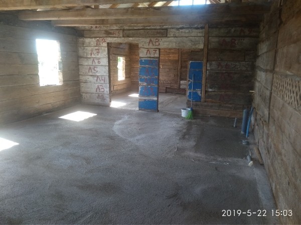 «Когда разбирали сруб, нашли записку из 1951 года». Белорусы показали, какие дома они построили в кризис «Когда разбирали сруб, нашли записку из 1951 года». Белорусы показали, какие дома они построили в кризис