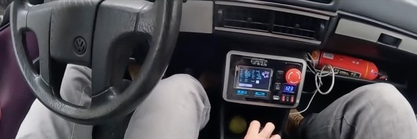 Мужчина превратил свой VW Golf Mk2 в электромобиль с солнечными батареями. Сколько это стоило?