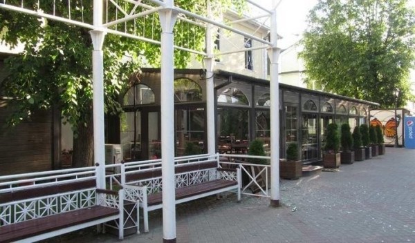 Дебоширу, разгромившему кафе в Барановичах, дали 3 года «химии»