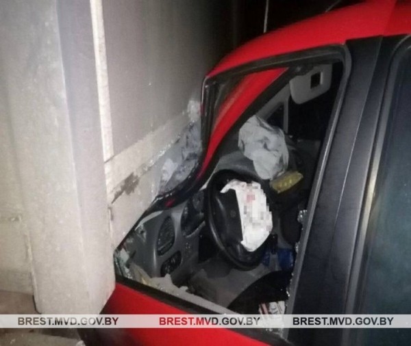 В Дрогичинский районе водитель «Фольксвагена» совершил столкновение с автомобилем Scania В Дрогичинский районе водитель «Фольксвагена» совершил столкновение с автомобилем Scania