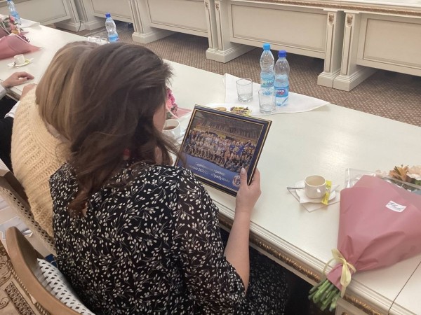 В брестском горисполкоме чествовали женскую волейбольную команду «Прибужье»