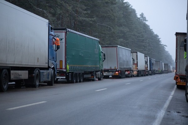 «Стоимость виньетки от 14 до 75 евро». Кому с 1 января нужно тратить деньги на проезд по платным дорогам? «Стоимость виньетки от 14 до 75 евро». Кому с 1 января нужно тратить деньги на проезд по платным дорогам?