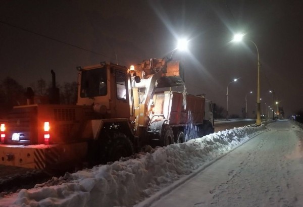 Коммунальные службы в Бресте продолжают трудиться в усиленном режиме после обильного снегопада